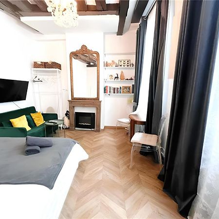 Seine Apartment París Exterior foto